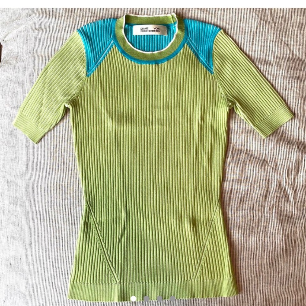 ISO THIS TOP